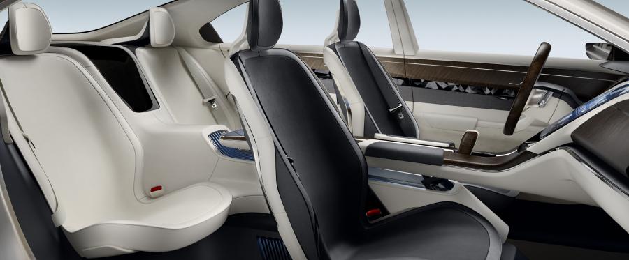  Volvo Concept Universe 2011 года  (фото 9 из 29)